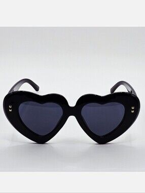 Heart-Shaped Shiny Black Sunglasses